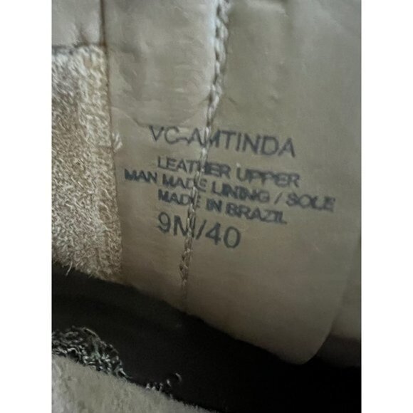 VINCE CAMUTO Amtinda Square Toe beige suede Bootie SIZE 9 - Picture 6 of 7